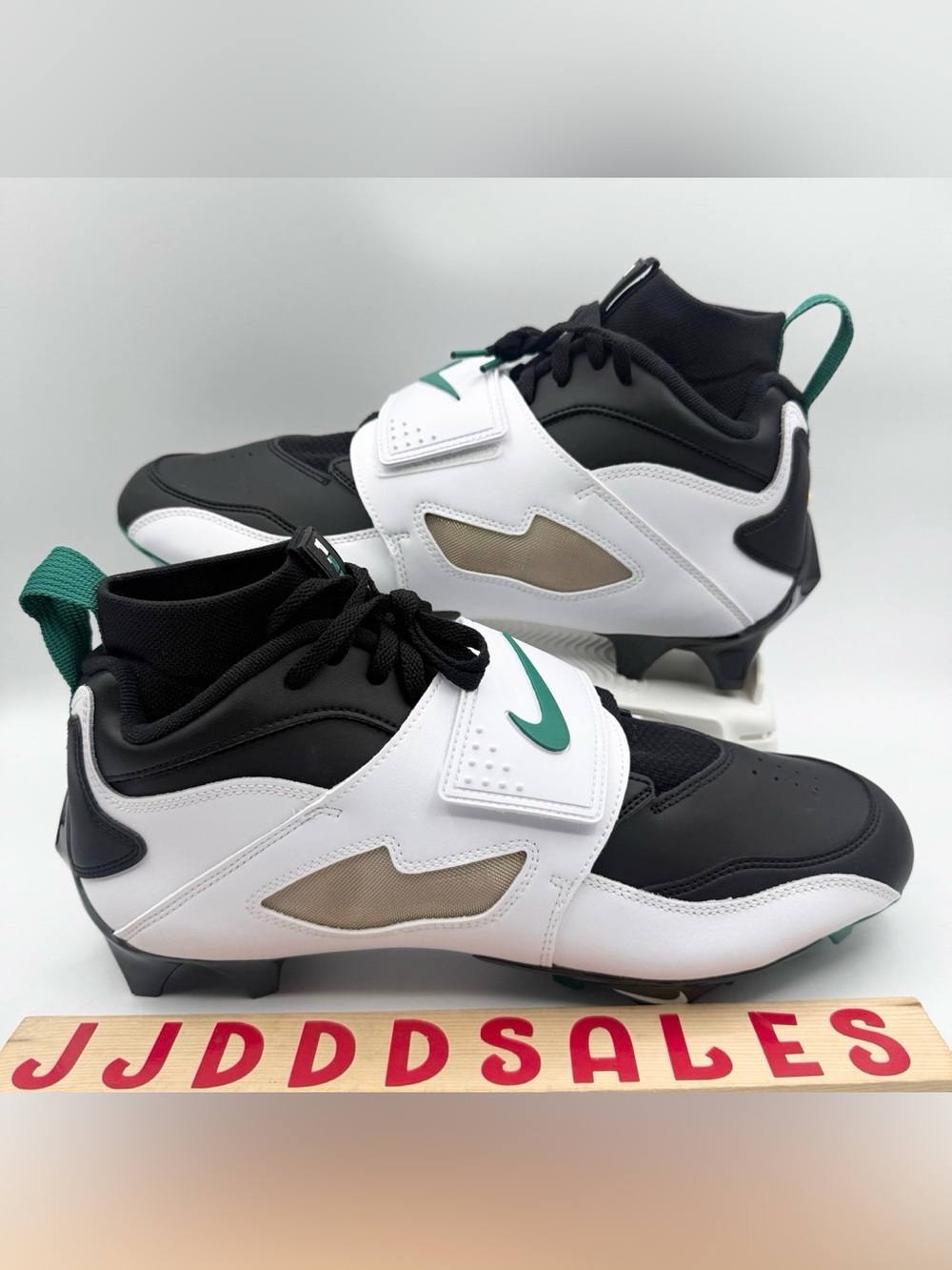 Nike Diamond Turf 93 TD Football Cleats 'Emerald' Eagles HF5298-102 Men’s Sz 10.
